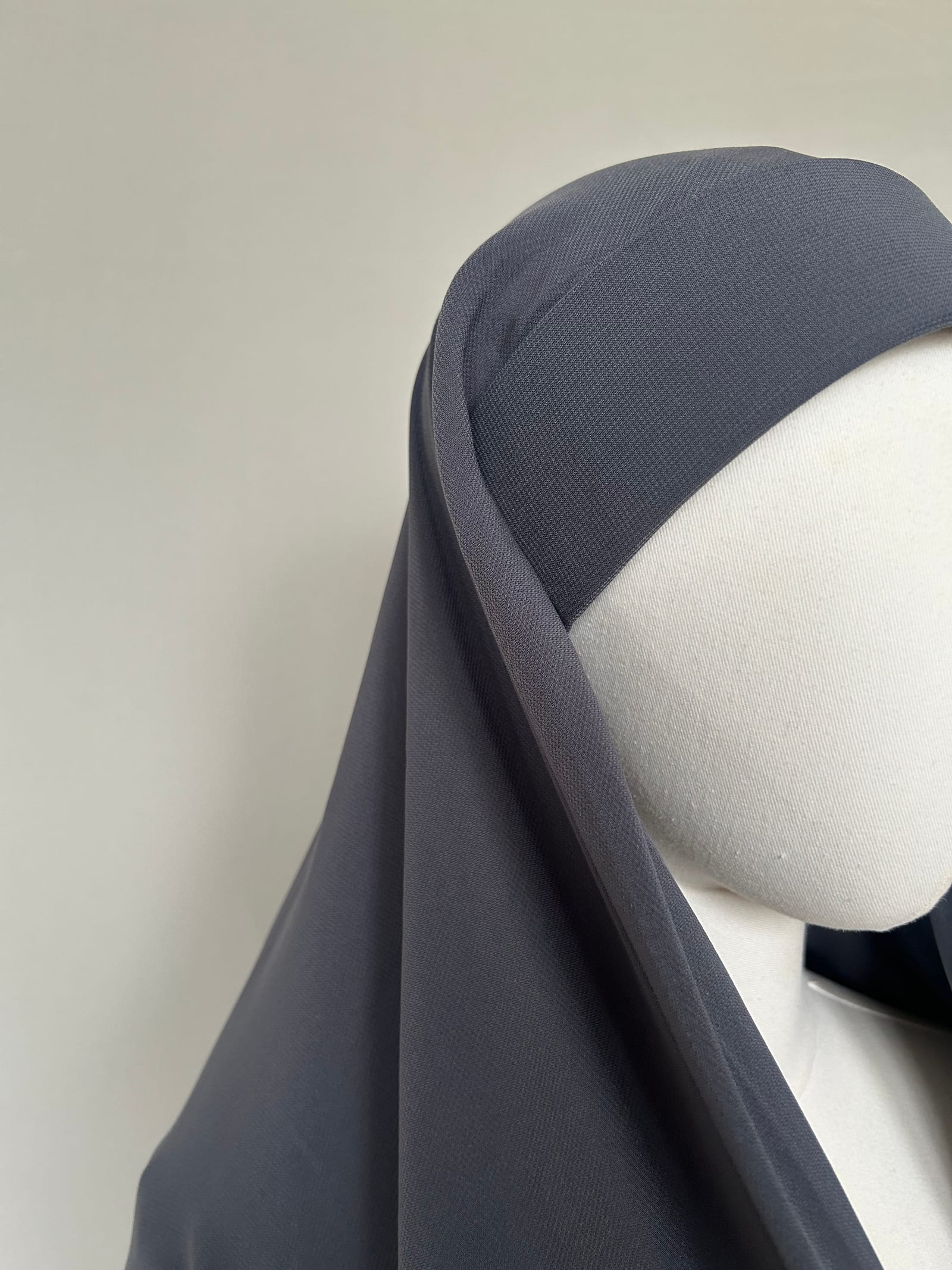 Cape hijab + niqab - Anthracite  — Kitaberie, vue produit vue 3